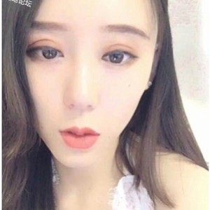 虎牙美女《艾薇儿baby》合集：精彩直播片段2GB大小共十个视频